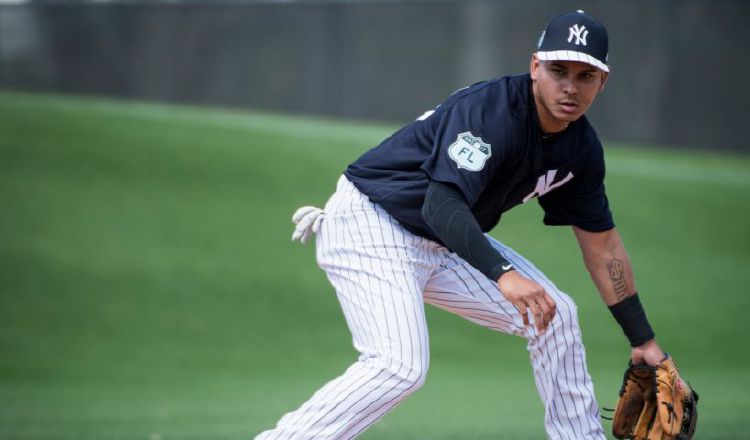 Tejada firmó un contrato de Ligas Menores el año pasado.