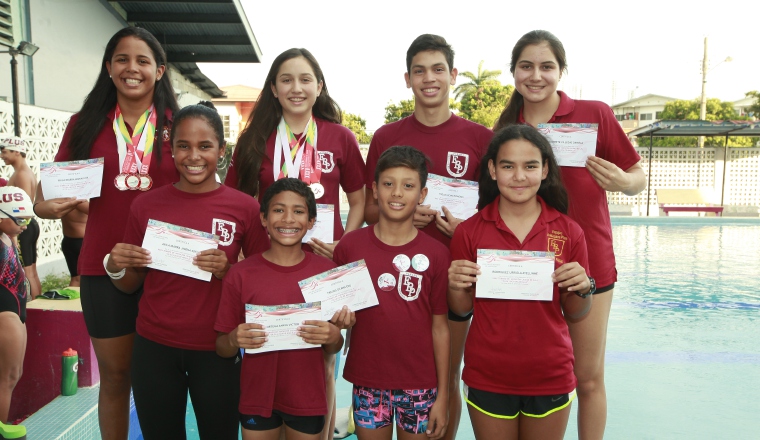 Estos fueron los ocho nadadores que estuvieron participando en el Torneo de Natación Olga Lucía Angulo, que se realizó en Cali, Colombia, hace una semana, donde compitieron más de 90 atletas de distintos países. Distinción: “Beldagans” proviene del dios cameo Baal Dagans, que significa “señor de los peces”, y “Plus” es un grito de guerra. Estos fueron los ocho nadadores que estuvieron participando en el Torneo de Natación Olga Lucía Angulo, que se realizó en Cali, Colombia, hace una semana, donde compitieron más de 90 atletas de distintos países. /Foto Anayansi Gamez