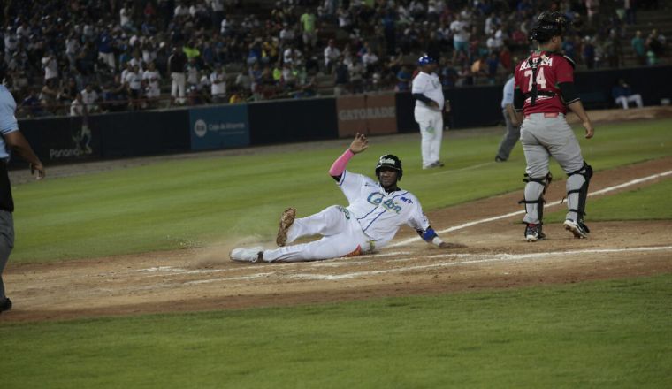 Rigoberto Catuy anotó la primera rayita. /Foto Anayansi Gamez