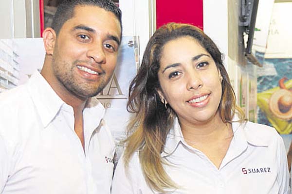 6. Renin Gómez y Daisy Macre.