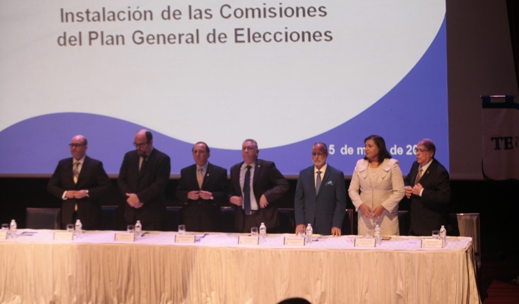 Los magistrados del Tribunal Electoral han expresado su preocupación ante el retraso en la implementación de las reformas electorales. Víctor Arosemena