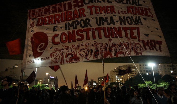 Brasileños salen a las calles de Sao Paulo exigiendo la renuncia del presidente Michel Temer. /Foto EFE