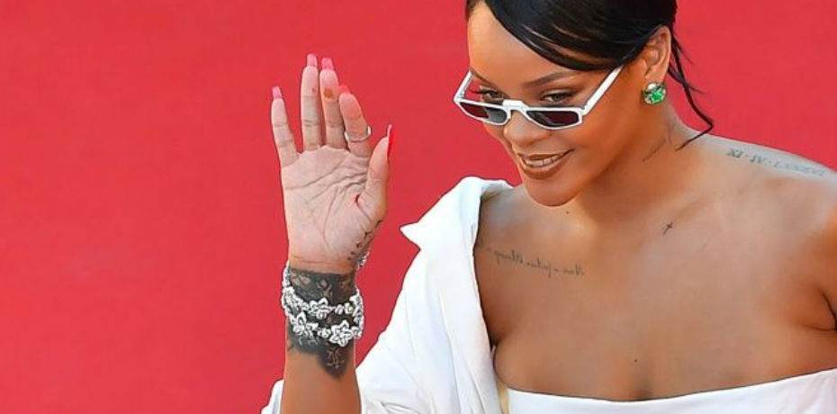 Rihanna con lentes online
