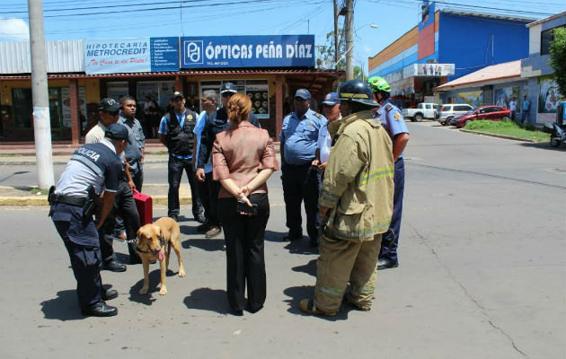 Los estamentos de seguridad en el área. Foto: Elena Valdez. 