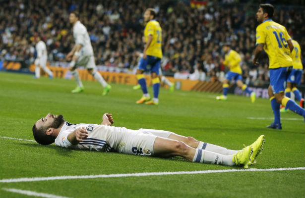 Dani Carvajal en el suelo./ Foto AP