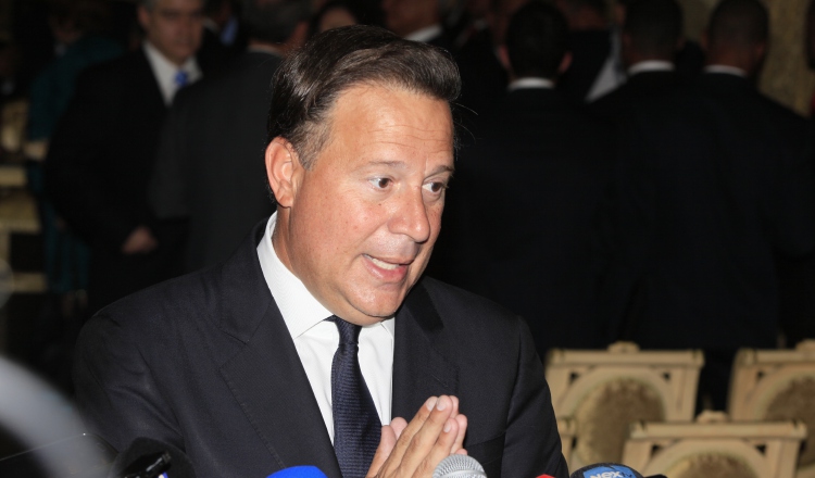 Según expertos, con este anuncio el presidente Varela busca intimidar a quienes los critican en las redes sociales. /Foto Archivo