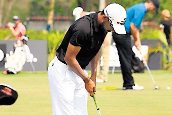 Tejeira, un orgulloso abanderado del golf profesional panameño