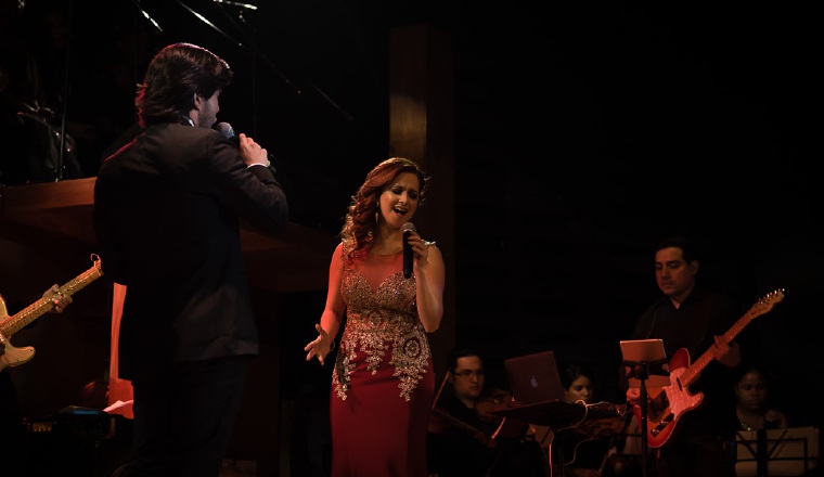 Ali, Eli y la agrupación musical tuvieron excelente desempeño.