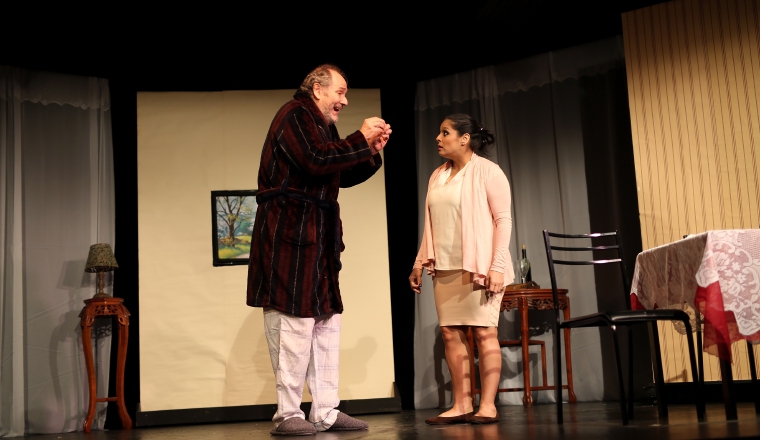 Leo Wiznitzer y Meche Ochoa, una gran actriz. Ambos tienen una reconocida trayectoria teatral. Leo Wiznitzer y Meche Ochoa, una gran actriz. Ambos tienen una reconocida trayectoria teatral.