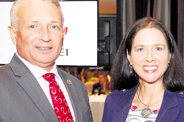 8. Jeremías Herrera y Aris Castillo.