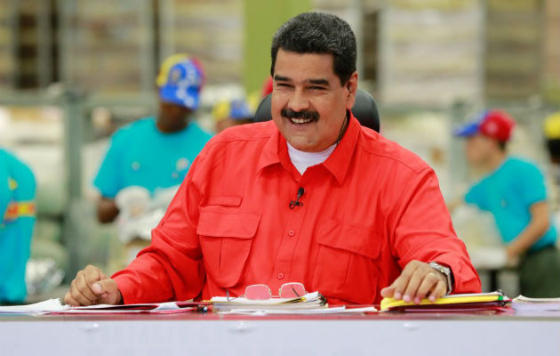 Maduro baila al ritmo de