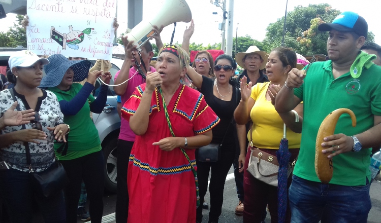 Las protestas que han llevado a cabo los educadores y padres de familia en Horconcitos.