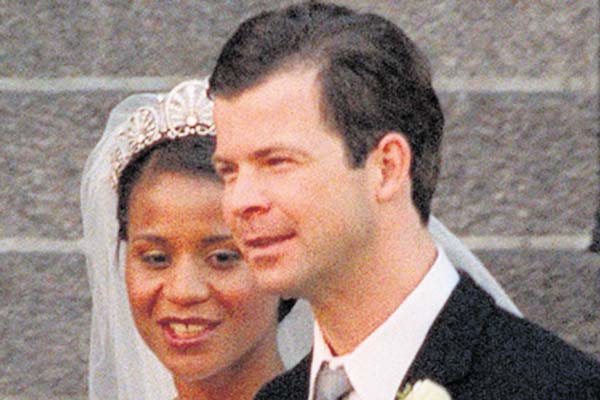 La pareja real tiene un castillo en Pedasí, Panamá. Puerto Escondido y Villa Camilla son las moradas de los famosos. /Foto Archivo
