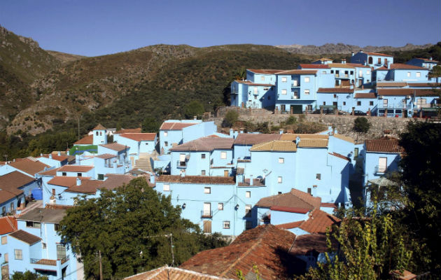 El pequeño municipio de Júzcar (Málaga). Foto/ EFE