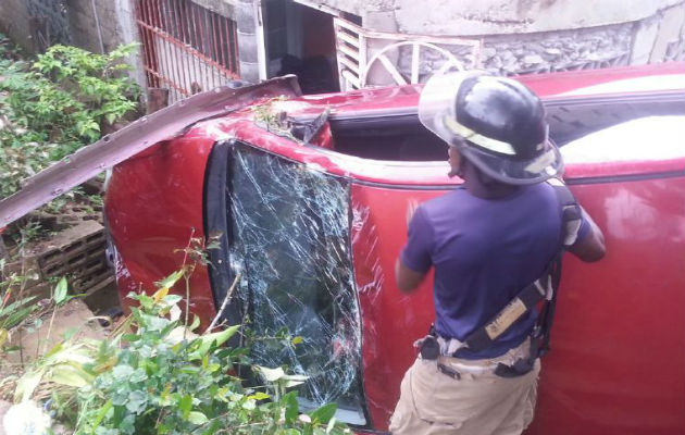 Unidades de los bomberos en el lugar. Foto: Delfia Cortez. 