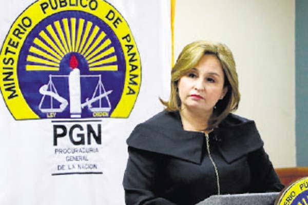 Instan al presidente solicitar la renuncia de la procuradora Porcell