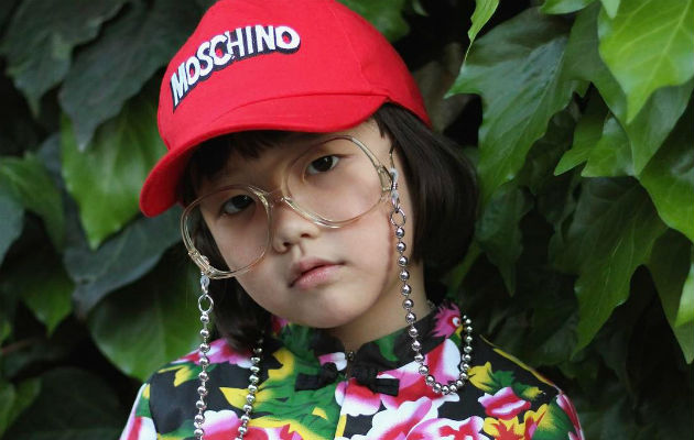 la pequeña cuenta con un 'closet' que cualquier chica amante de la moda desea