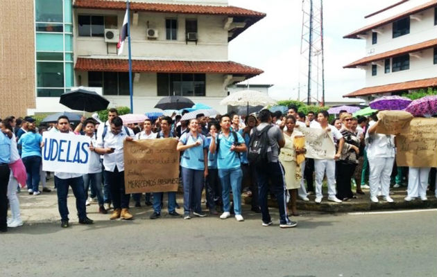 Varias jornadas de protesta realizaron los estudiantes y profesores de Udelas.