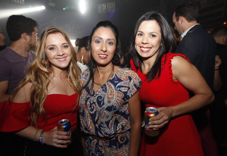 5. Isabella Gronchi, Daysi Gálvez y Christian Grijalva.