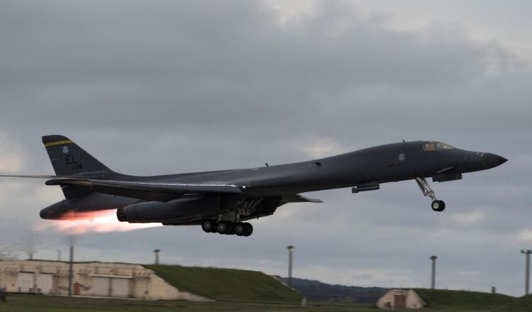 Corea del Sur, Estados Unidos y Japón realizan maniobras conjuntas en Guam.  Foto: EFE 