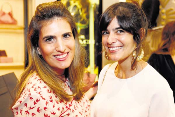 6. Rocío Núñez y Verónica Meneses.