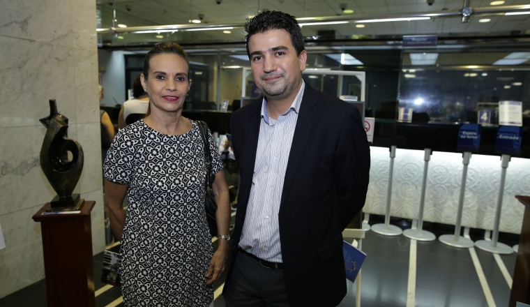 4. Denise de Jiménez y Edward Vianna.