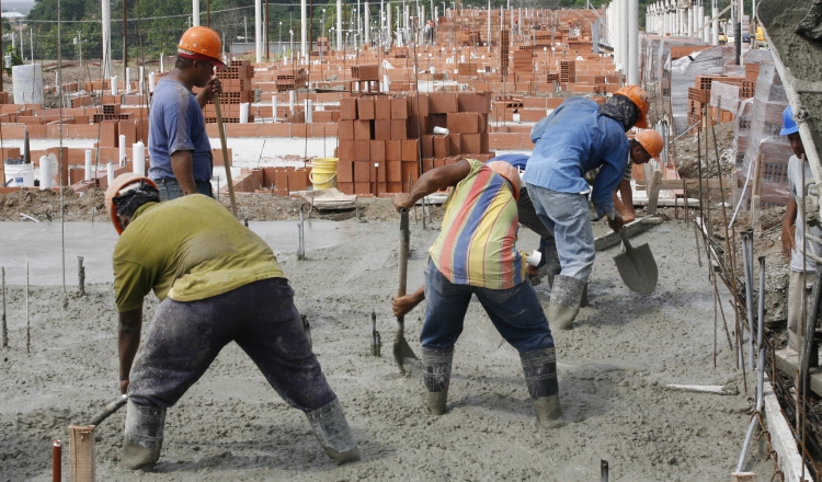 La actividad económica de la construcción es impactada cada vez que se cambian las reglas de juego. /Foto Archivo