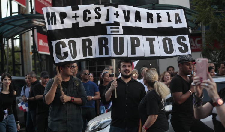 Las acusaciones contra el mandatario Juan Carlos Varela por haber recibido dinero de la empresa brasileña han quedado en el aire. /Foto Archivo