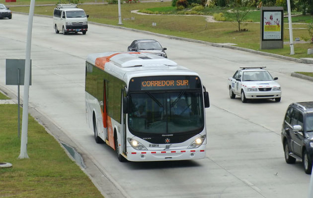 También se aprobó la inclusión de un carril exclusivo para estos buses en los corredores / Archivo.