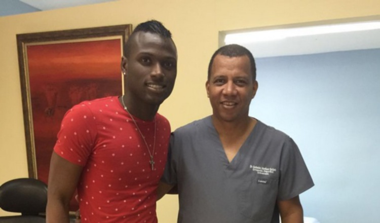 Abdiel Arroyo (izq.) y el médico Gerinaldo Martínez. /Foto/@drgerinaldo