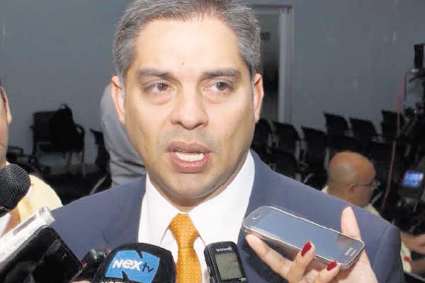 “Beby” Valderrama también fue mencionado por Lasso y Fonseca.