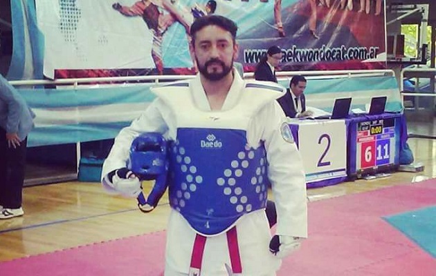 El taekwondista ha ganado dos medallas de oro en el exterior.