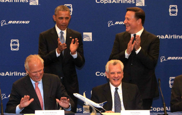 Obama y Varela presencian acuerdo entre Boeing y Copa Airlines durante Cumbre de la Américas. Foto/AP