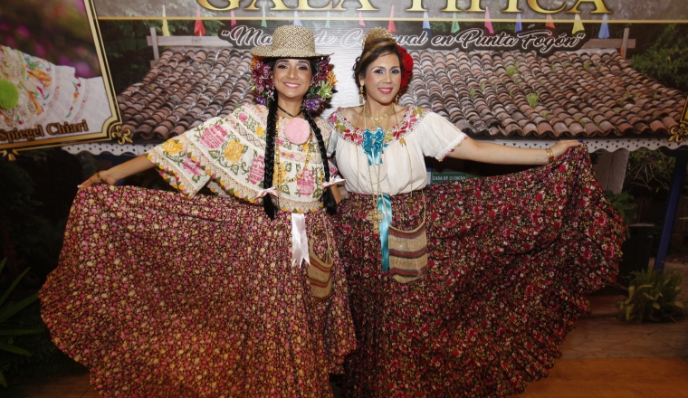 3. Estefanía Guillén y Ginell Jaén.