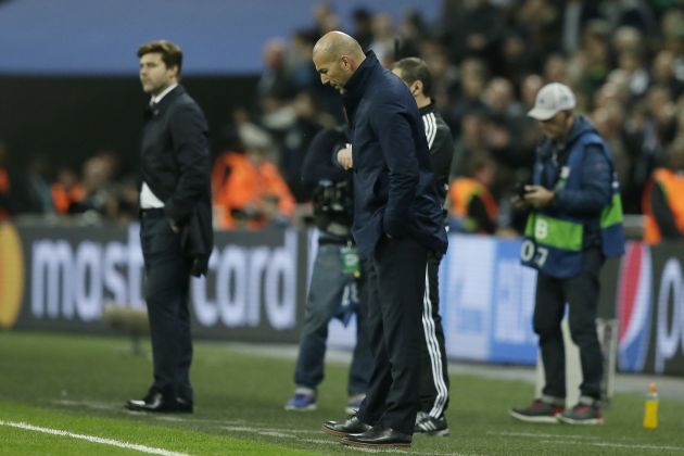 Zinedine Zidane durante el partido ante los Spurs. Foto AP