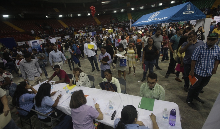 Los desempleados pasaron de 92,260 a 105,815 personas de agosto de 2015 a marzo de 2017. /Foto Epasa