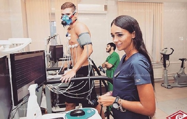 Victoria Gameeva es doctora y modelo.