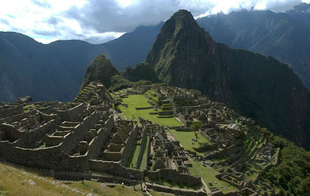 Panorámica de la ciudadela incaica de Machu Picchu. elegida como la 