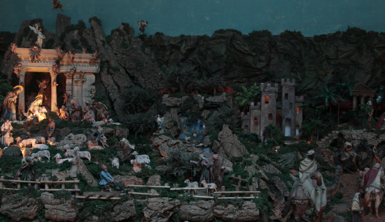 Nacimiento elaborado en la iglesia San Felipe Neri. /Foto Víctor Arosemena