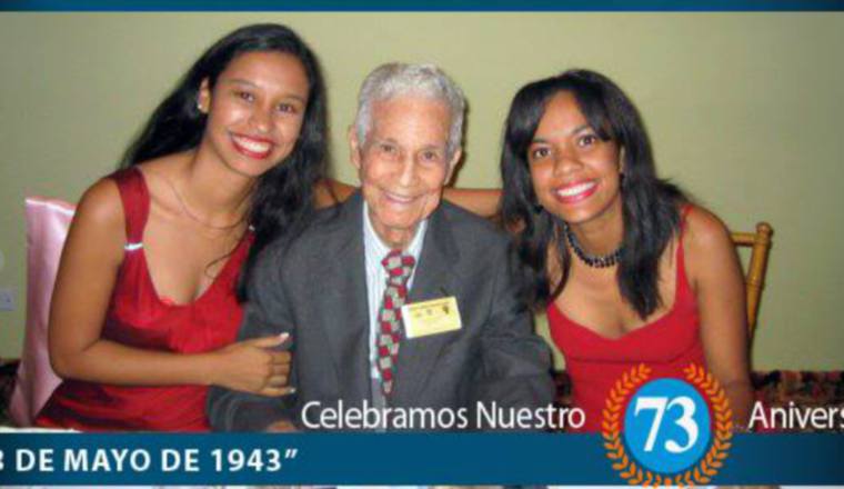 En Uruguay. Selene Núñez,  Erasmo Chambonet y Zuleika Cordero.