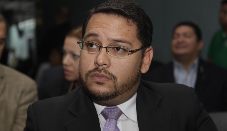 Julio González, director de la Autoridad del Tránsito.