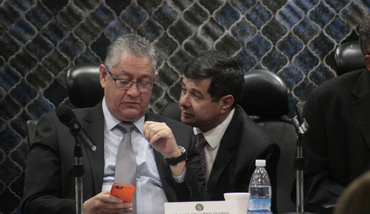 Jorge Alberto Rosas tampoco salió bien librado de las consultas. /Foto Víctor Arosemena