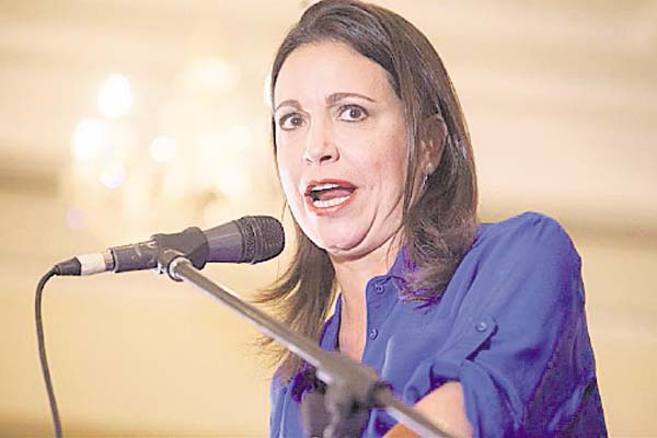 Machado: El Parlamento venezolano no ha cumplido