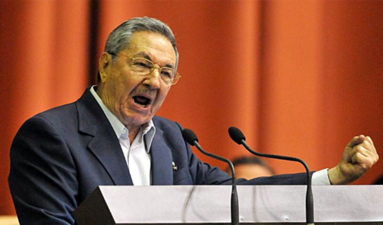 El presidente de Cuba, Raúl Castro, prepara todo para el cambio de Gobierno. /Foto EFE