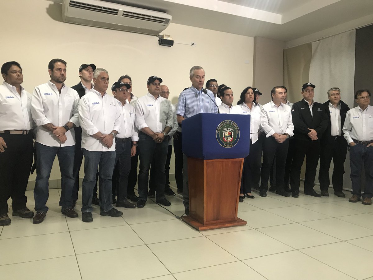 El Consejo de Gabinete calificó como turba la marcha hacia el edificio Miramar / Presidencia.