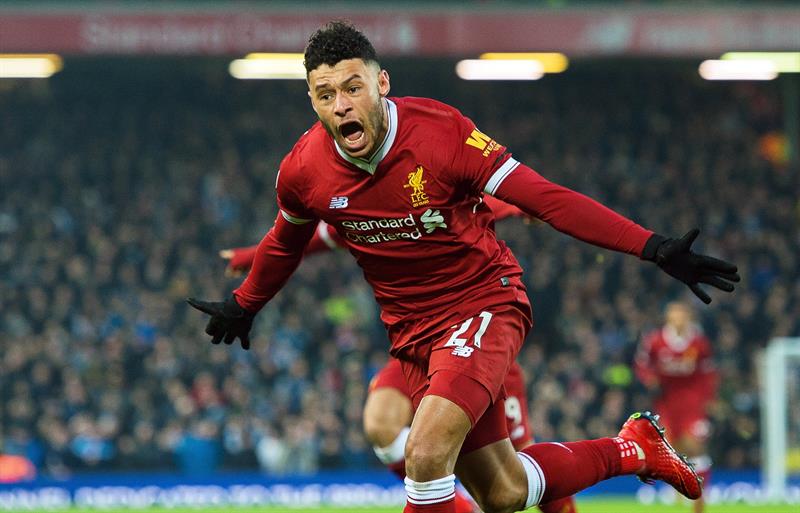 Alex Oxlade-Chamberlain abrió el marcador. Foto EFE