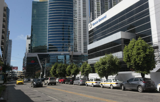 Área bancaria de la ciudad de Panamá. Foto/Víctor Arosemena