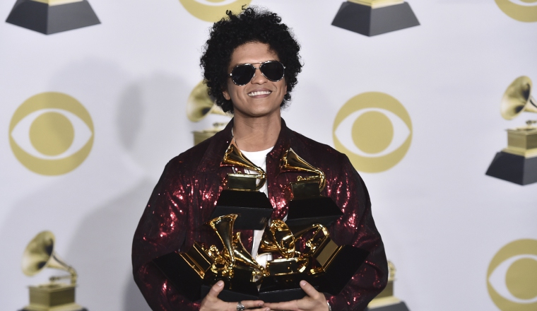 Bruno Mars obtuvo seis galardones. Fue el gran ganador. Bruno Mars obtuvo seis galardones. Fue el gran ganador.