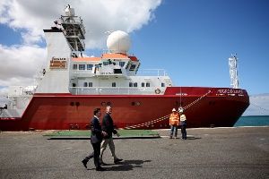La embarcación apagó su sistema de localización, que permite el seguimiento de su posición digital. foto/ap