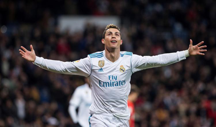 Cristiano Ronaldo festeja su gol ante Real Sociedad. /Foto EFE